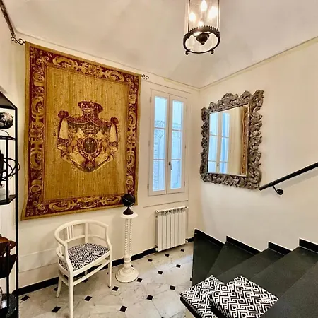 Medieval Nest History Art And Design In Medieval Tower With Terrace Appartement *