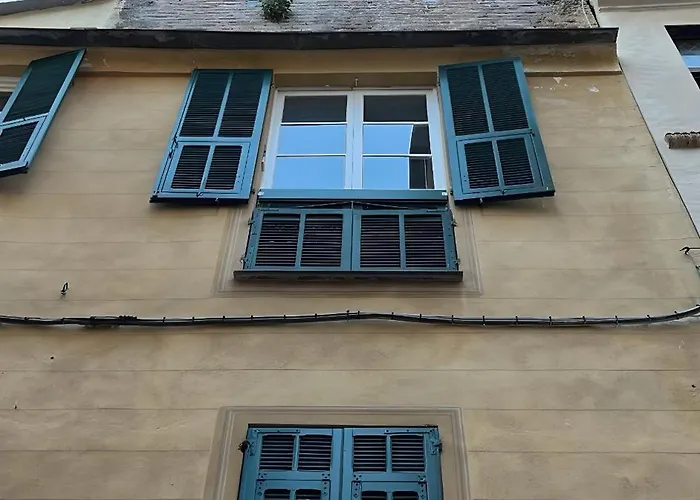 Medieval Nest History Art And Design In Medieval Tower With Terrace Lejlighed Albenga